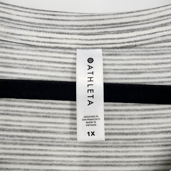 Athleta Cloudlight Stratus Striped Tee Cap Sleeve T-Shirt Size 1X - Picture 3 of 6